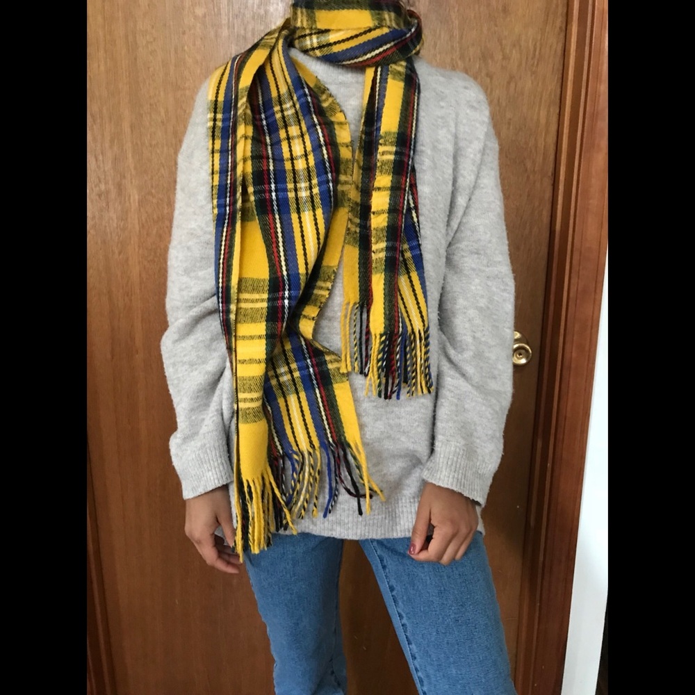 Lovely plaid scarf
